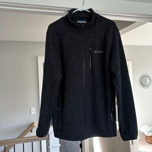 Men’s Columbia fleece lined jacket - Size Medium (runs a bit big)
